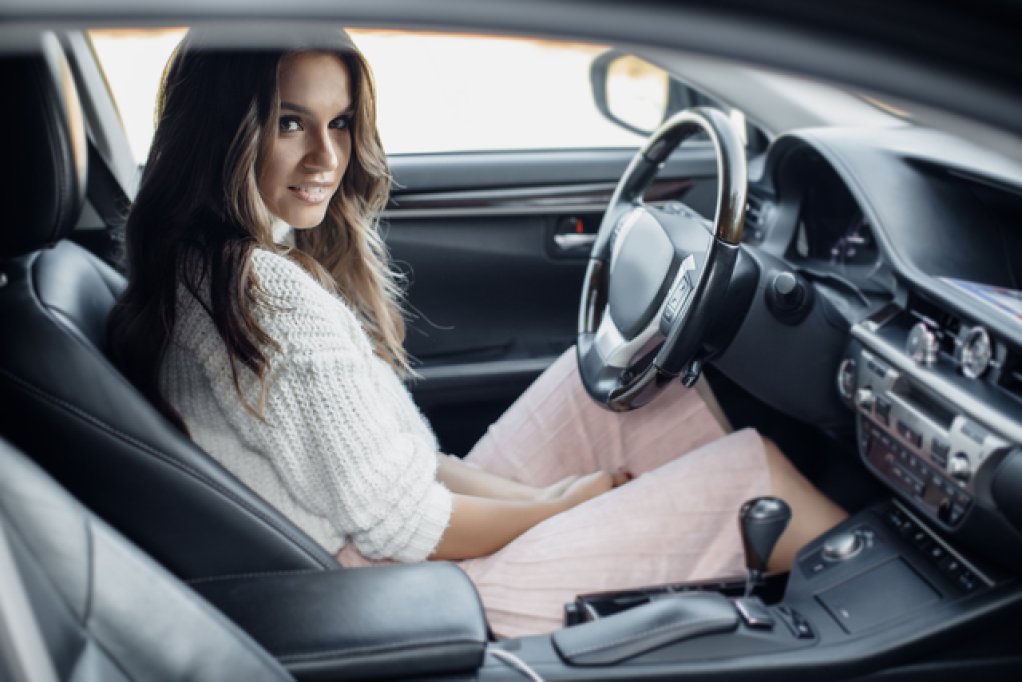 Tipuri de covorașe auto - cum alegi modelele potrivite pentru vară și iarnă?