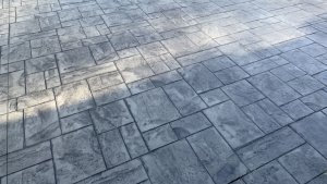Cum să alegeți modelul perfect de beton amprentat pentru curtea dumneavoastră