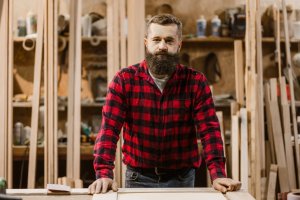 Bancuri de lucru pentru bricolaj și renovări: alegerea echipamentului perfect pentru orice meșteșugar