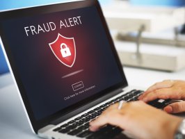 Antivirus gratuit vs. antivirus plătit: merită să investești într-o licență premium?