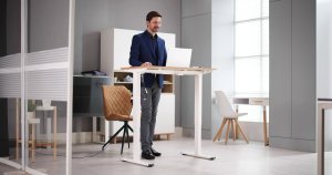 Idei de personalizare a mobilierului de birou cu picioare ajustabile