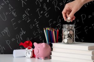 Cele mai bune cărți de educație financiară pentru toate vârstele