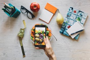 Cum influențează prânzurile echilibrate productivitatea la locul de muncă?