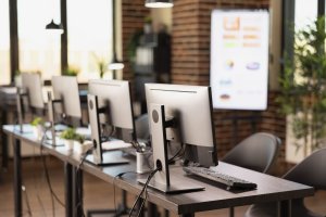 Top 5 programe esențiale pentru un calculator nou în 2026