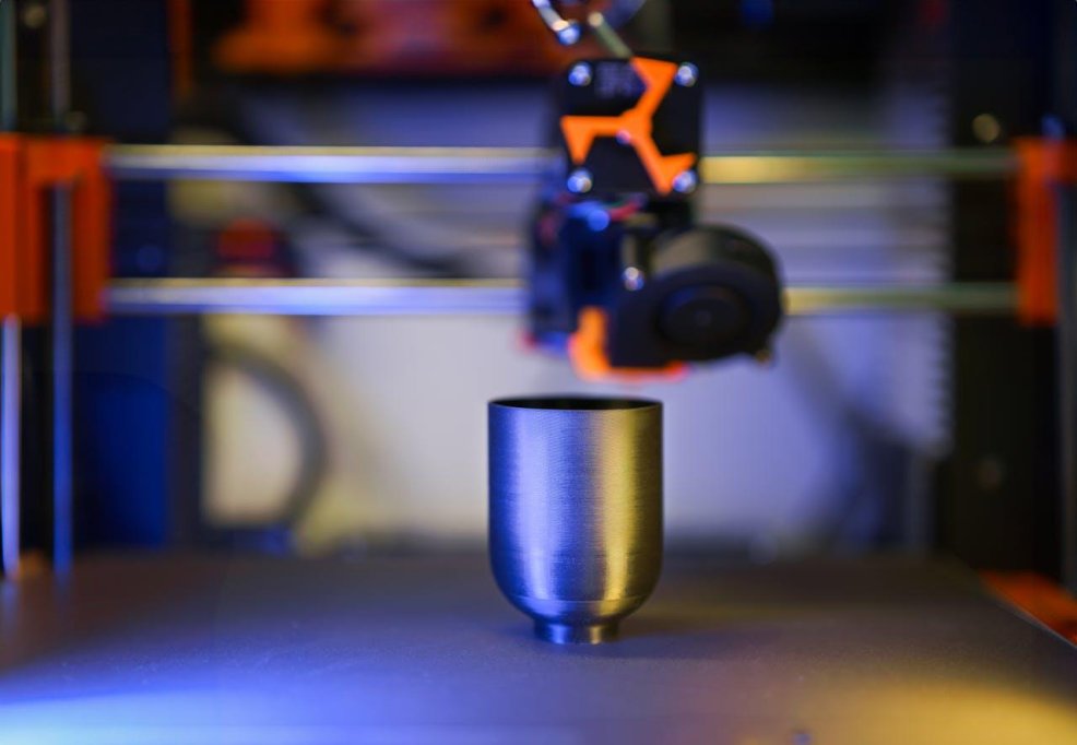 Cum alegi magazinul potrivit pentru o imprimantă 3D? Ghid complet de achiziție