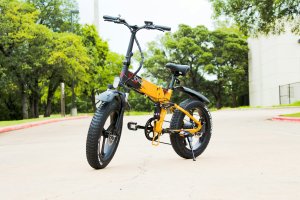 Cum alegi o bicicleta electrica: 7 criterii esentiale