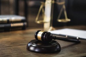 Avocat executare silită: ce trebuie să știi când ești urmărit de un executor