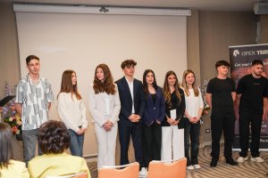Dincolo de destinație este procesul: cum a transformat prima ediție bucureșteană Hug the Unknown by Open Tribe, viziunea tinerilor într-o victorie palpabila