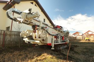 Forajul unui puț de apă, de la teren la sursă: ce presupune procesul cu Eco Drill Foraje