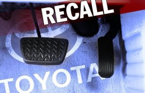 Toyota a gasit rezolvare la problema pedalei de acceleratie