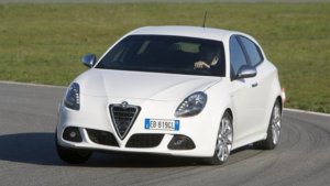 Abarth ar putea modifica si modelele Alfa Romeo