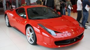 Ferrari promite ca va reduce timpul de livrare