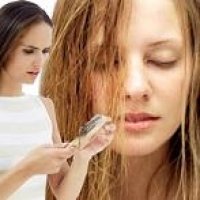 Masti si tratamente naturale pentru par