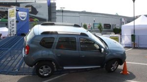 Peste 1000 de drive-teste la Dacia Duster Offroad Experience