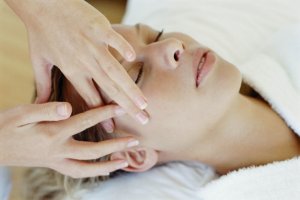 7 pasi spre un tratament facial de vedete