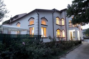 Camin luxos pentru batrani in Bucuresti
