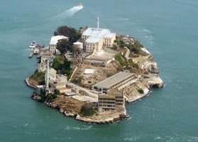 Cum functiona inchisoarea Alcatraz?