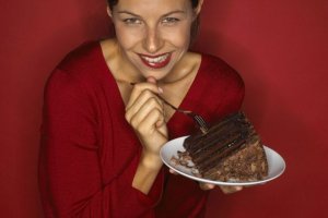 Secretul slabirii: tort de ciocolata la micul-dejun!